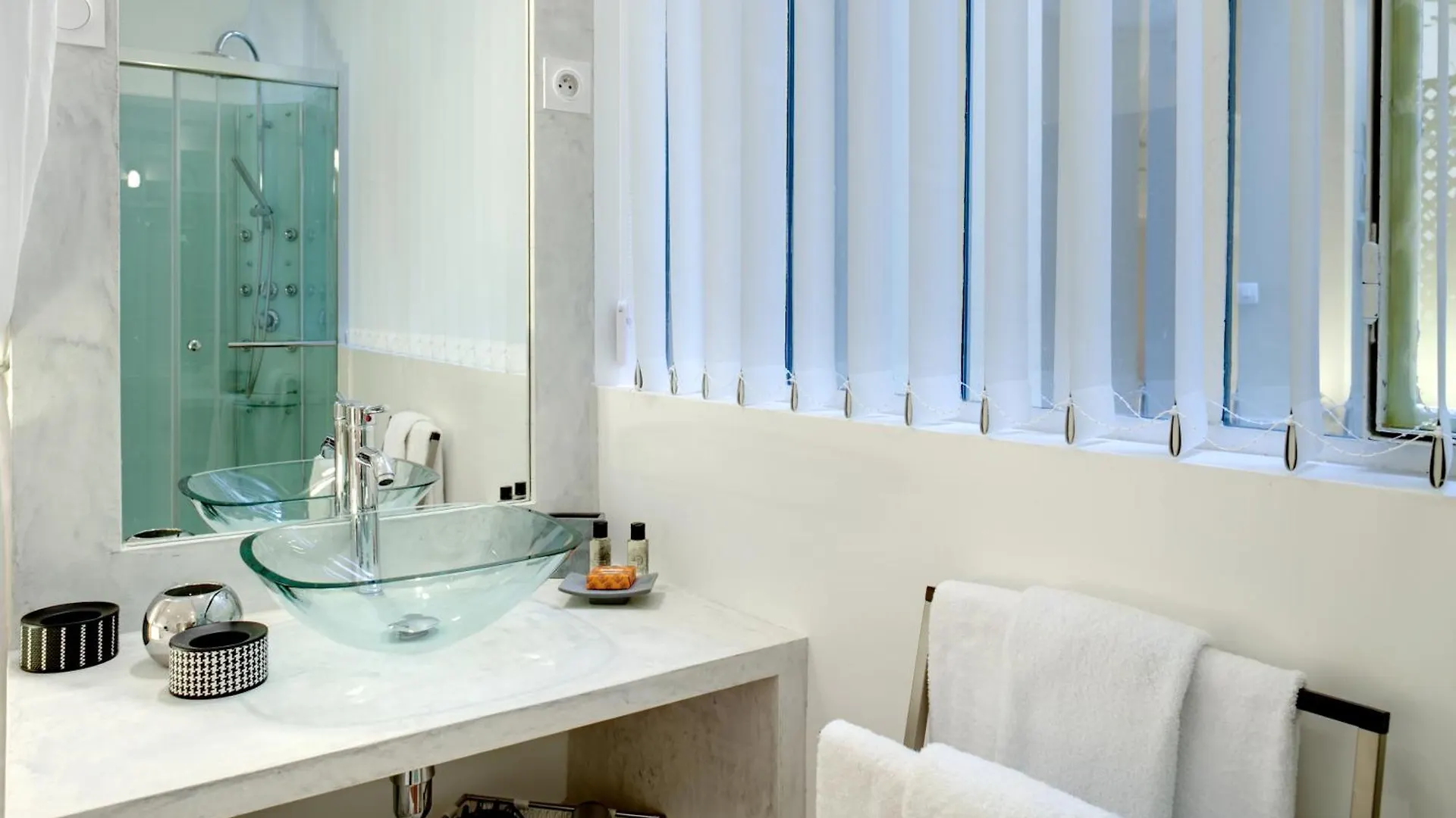 Beauregard Central Residence Paris Apartment