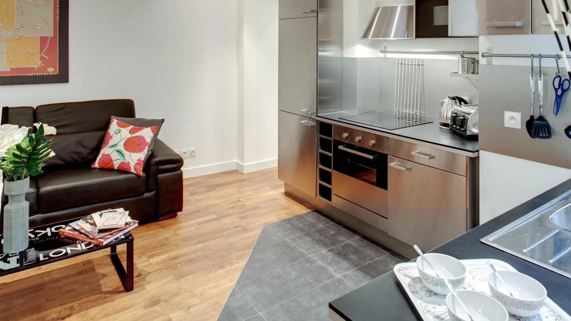 Beauregard Central Residence Paris Apartment